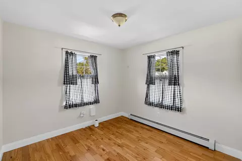 Bedroom - 4 Prospect St, Bath, ME 04530 photo 10 of 17