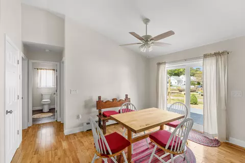 Dining - 4 Prospect St, Bath, ME 04530 photo 4 of 5