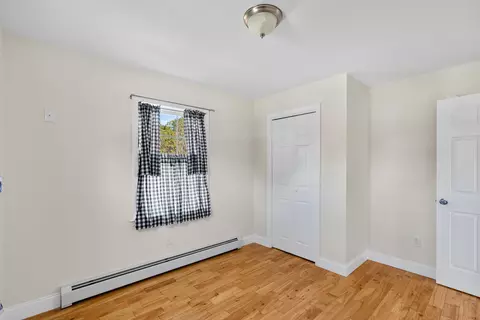 Bedroom - 4 Prospect St, Bath, ME 04530 photo 13 of 17