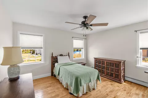 Bedroom - 4 Prospect St, Bath, ME 04530 photo 1 of 17