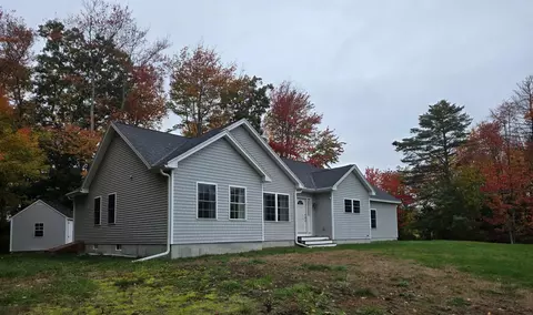 32 Elmwood Ave, Scarborough, ME 04074