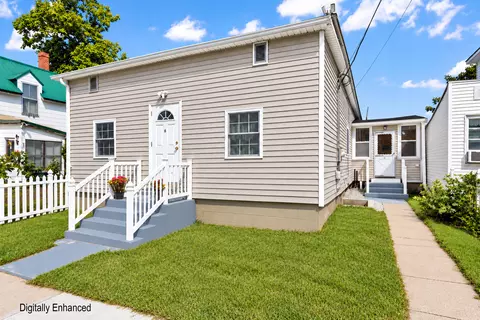 6 Pine Ave, Old Orchard Beach, ME 04064
