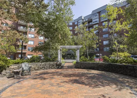 148 Breakwater Dr #311, South Portland, ME 04106