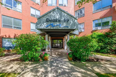 148 Breakwater Dr #311, South Portland, ME 04106