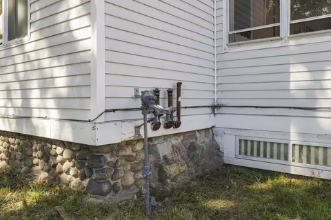 Exterior - 12 Swan St, Augusta, ME 04330 photo 5 of 12