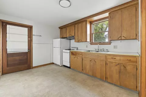 Kitchen - 12 Swan St, Augusta, ME 04330 photo 2 of 5