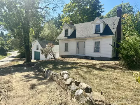 10 Hendrickson Dr, Limington, ME 04049