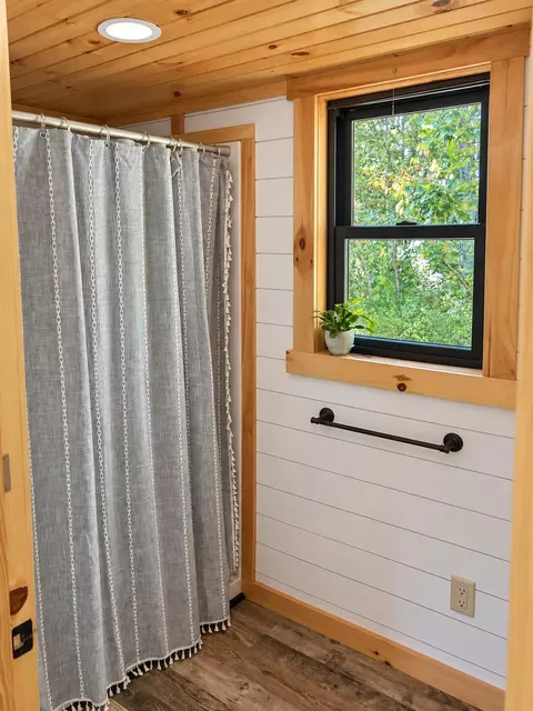29 Webbs Mills Rd, Raymond, ME 04071 photo 7