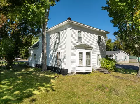18 Depot St, Princeton, ME 04668