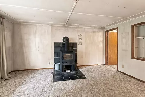 Living - 559 Abbott Rd, Winslow, ME 04901 photo 6 of 8