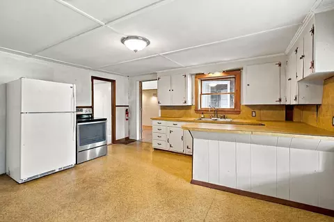 Kitchen - 559 Abbott Rd, Winslow, ME 04901 photo 3 of 4