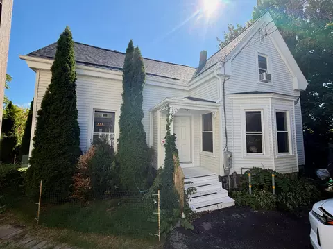 15 Hemlock St, Portland, ME 04102