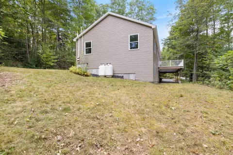 Exterior - 20 Fox Run Rd, Gray, ME 04039 photo 7 of 9