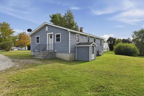282 Central St, Bucksport, ME 04416