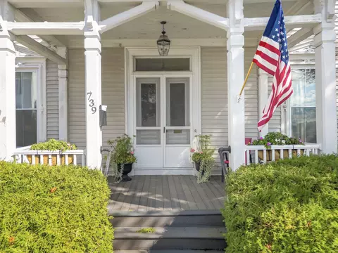 Exterior - 739 High St, Bath, ME 04530 photo 4 of 23