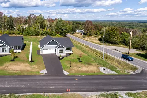 4 April Ave, Monmouth, ME 04259