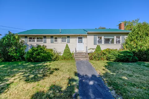 170 Wayside Rd, Portland, ME 04102