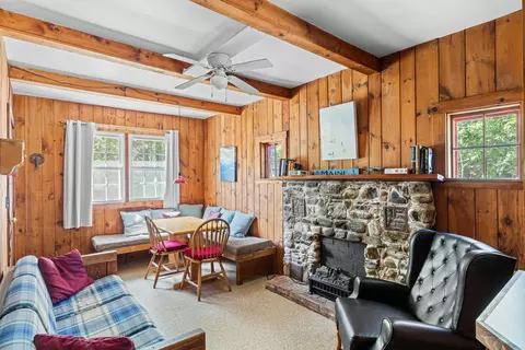 Living - 4 5 Sandy Ln, Phippsburg, ME 04562 photo 2 of 10