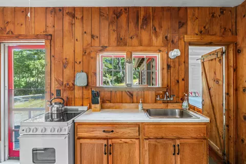 Kitchen - 4 5 Sandy Ln, Phippsburg, ME 04562 photo 1 of 11