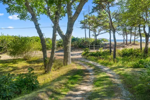 Exterior - 4 5 Sandy Ln, Phippsburg, ME 04562 photo 3 of 27