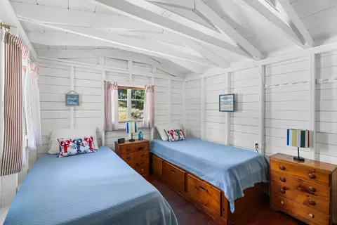 Bedroom - 4 5 Sandy Ln, Phippsburg, ME 04562 photo 5 of 13