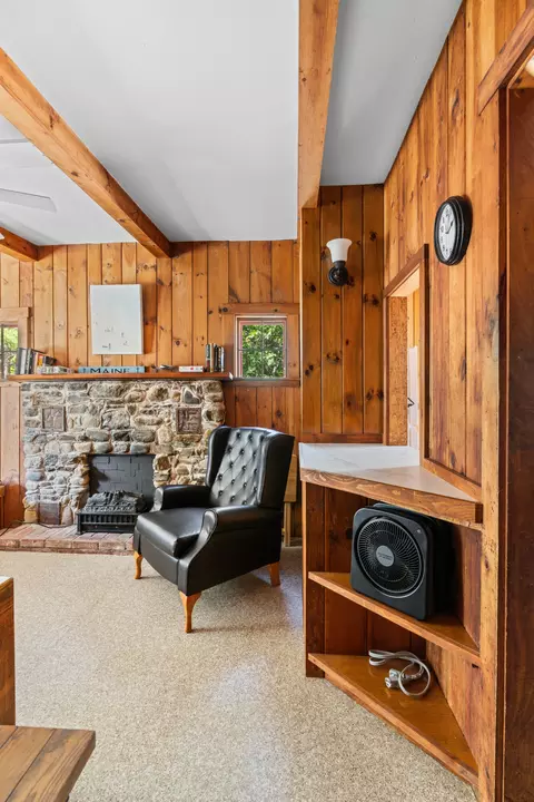 Living - 4 5 Sandy Ln, Phippsburg, ME 04562 photo 3 of 10