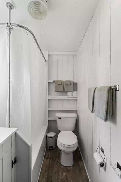 Bath - 4 5 Sandy Ln, Phippsburg, ME 04562 photo 3 of 4