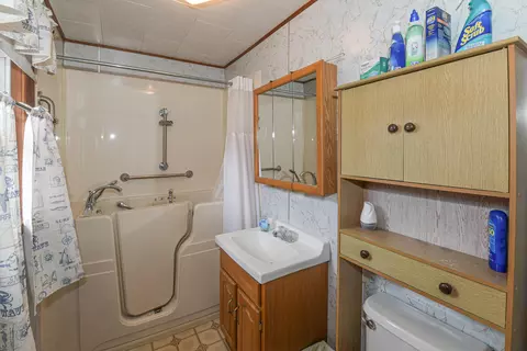 Bath - 73 Ridge Rd, Peru, ME 04290 photo 1 of 1