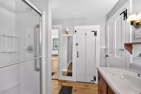 Bath - 6 Barton Rd, Augusta, ME 04330 photo 3 of 3
