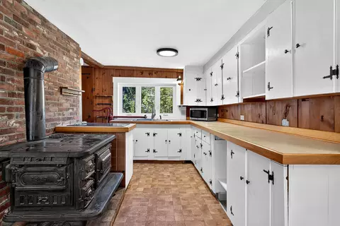 Kitchen - 6 Barton Rd, Augusta, ME 04330 photo 1 of 5