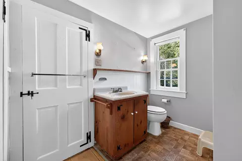 Bath - 6 Barton Rd, Augusta, ME 04330 photo 1 of 3