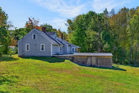 Exterior - 6 Barton Rd, Augusta, ME 04330 photo 7 of 9