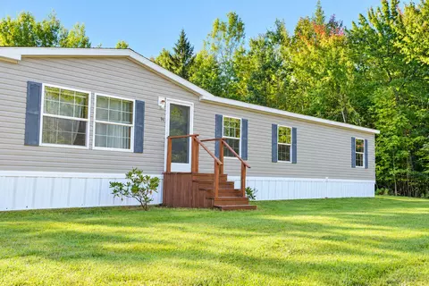 96 Madeline Dr, Oakland, ME 04963