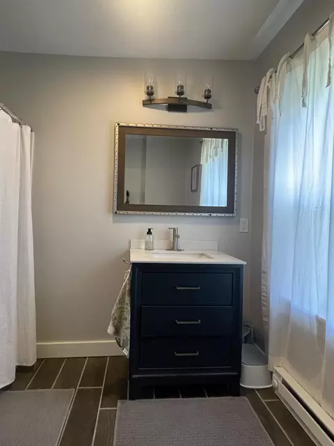 Bath - 59 River Rd, Bowdoinham, ME 04008 photo 1 of 4