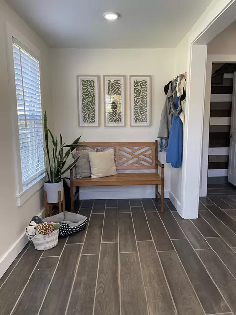 Entry Way - 59 River Rd, Bowdoinham, ME 04008 photo 1 of 6