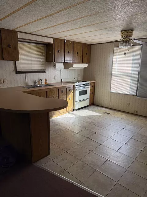 Kitchen - 81 Sparrow Dr, Augusta, ME 04330 photo 4 of 5
