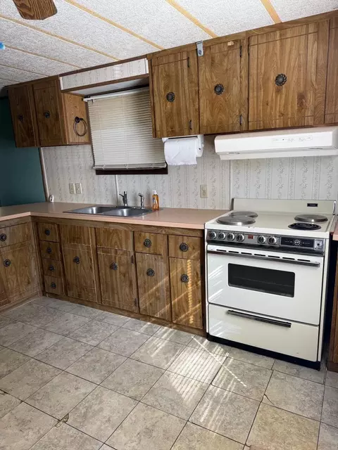 Kitchen - 81 Sparrow Dr, Augusta, ME 04330 photo 1 of 5