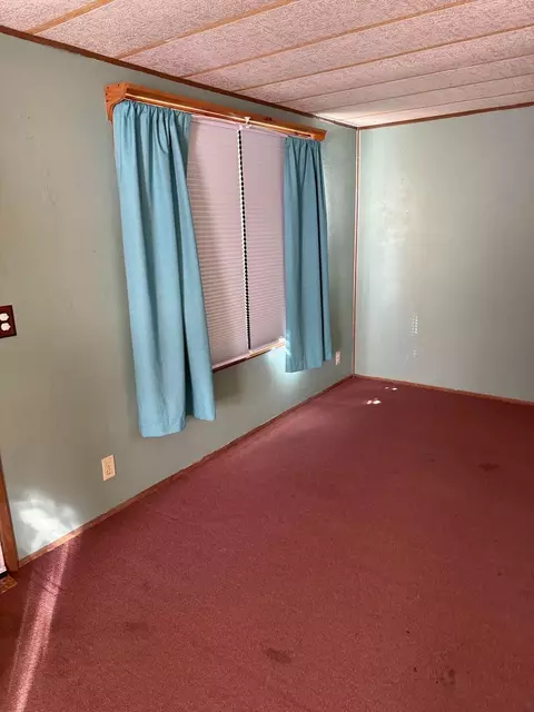 Living - 81 Sparrow Dr, Augusta, ME 04330 photo 1 of 2