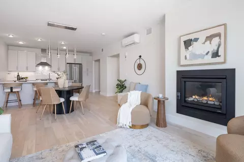 387 Commercial St #326, Portland, ME 04101