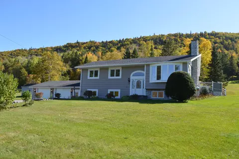 1147 Frenchville Rd, Fort Kent, ME 04743
