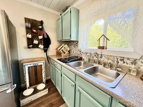 Kitchen - 410 Bog Rd, Hermon, ME 04401 photo 4 of 4