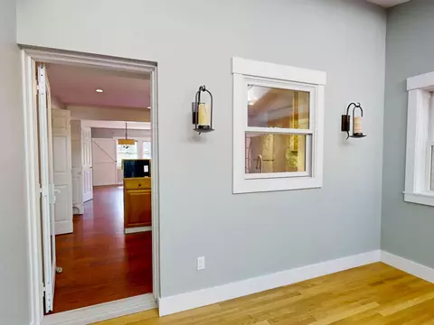 Entry Way - 19 Bradbury St, Belfast, ME 04915 photo 2 of 3