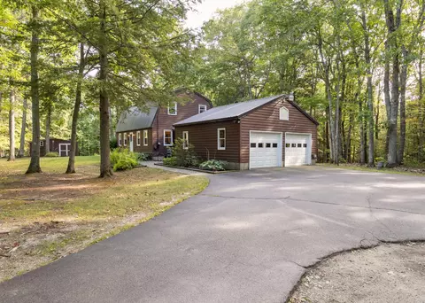 Exterior - 27 White Rock Dr, Gorham, ME 04038 photo 7 of 26