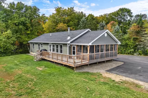 75 Station St, Stockton Springs, ME 04981