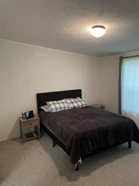 Bedroom - 60 Pit Rd, Phippsburg, ME 04562 photo 4 of 4