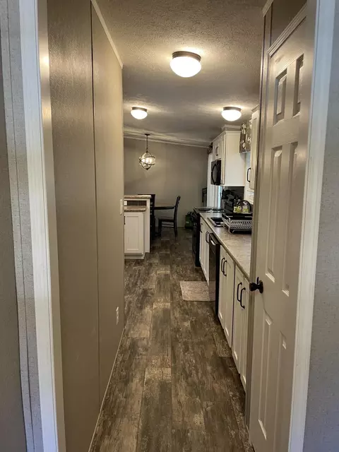 Entry Way - 60 Pit Rd, Phippsburg, ME 04562 photo 1 of 2