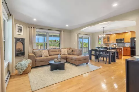 Living - 3 Gentle Breeze, Windham, ME 04062 photo 1 of 2