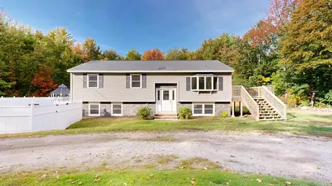 52 Bradford Rd, Turner, ME 04282
