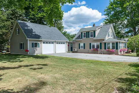 16 Braman St, Auburn, ME 04210