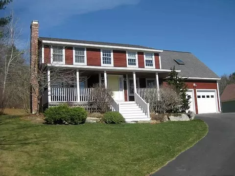19 Lunt Dr, Westbrook, ME 04092